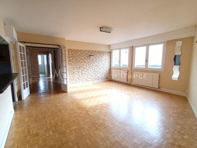 Appartement - 111 m² - 4 pièces
