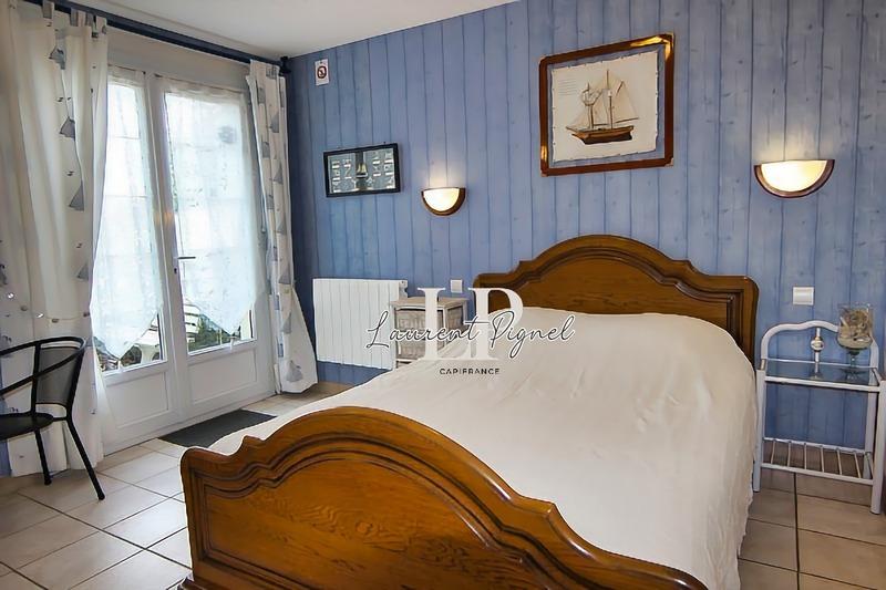 Maison - 177 m² - 9 pièces