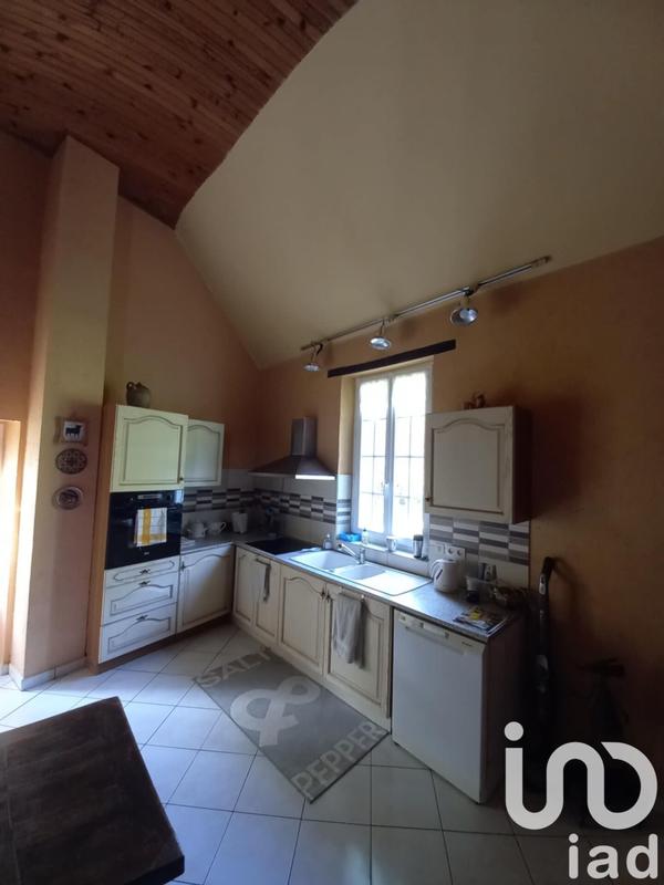 Maison - 212 m² - 7 pièces