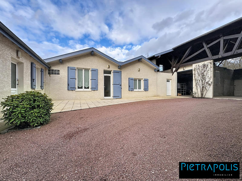 Maison - 94 m² - 6 pièces