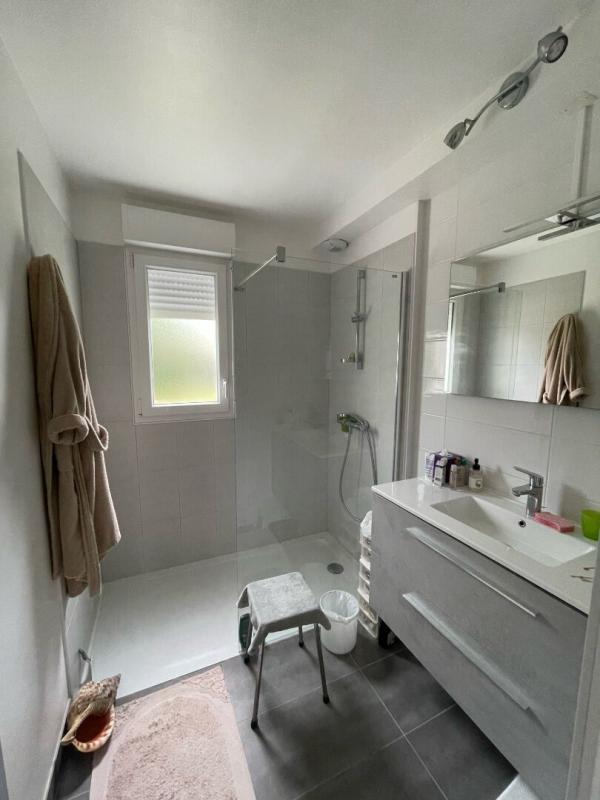 Maison - 111 m² - 6 pièces