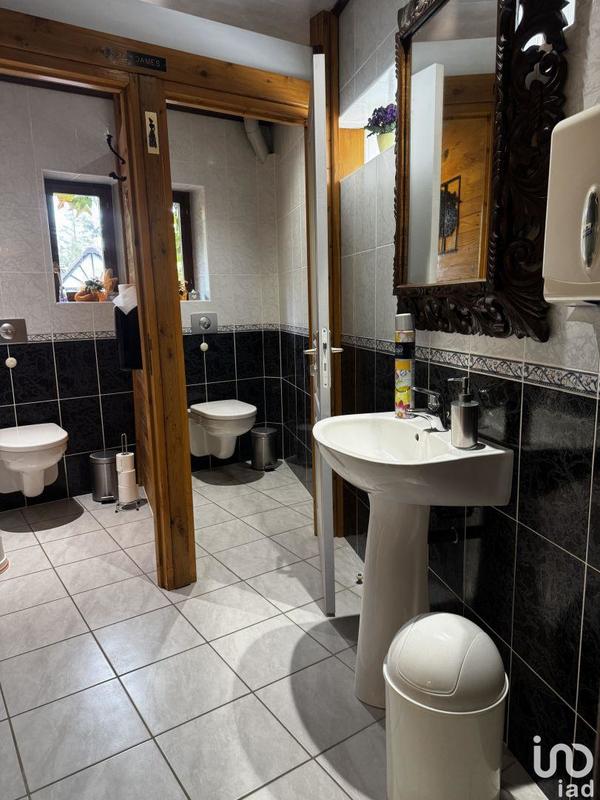 Local commercial - 450 m² - 6 pièces