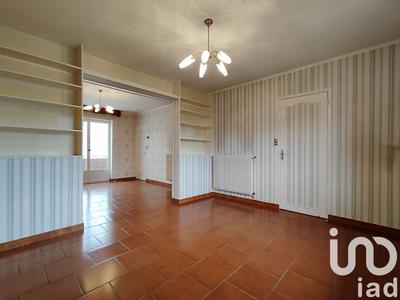 Maison - 90 m² - 5 pièces