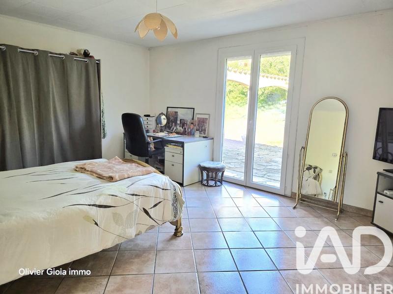 Maison - 180 m² - 5 pièces