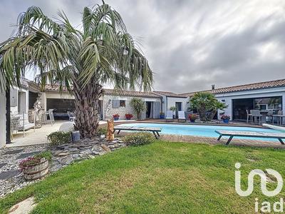 Maison de maîtres - 222 m² - 9 pièces