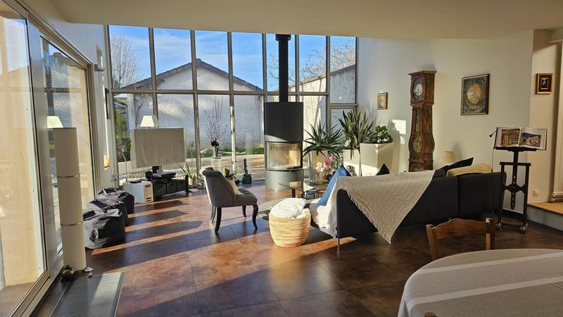 Maison - 232 m² - 11 pièces