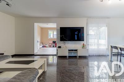 Maison - 110 m² - 6 pièces