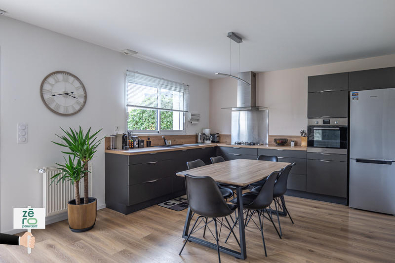 Maison - 83 m² - 4 pièces