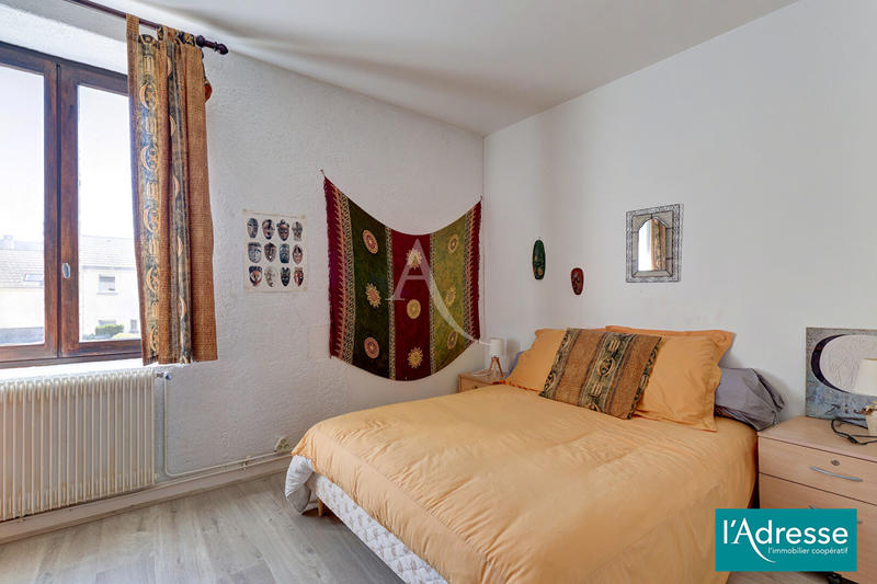 Maison - 324 m² - 8 pièces