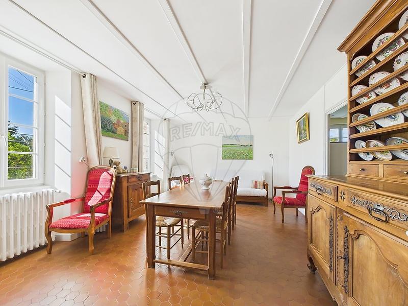 Maison en pierre - 333 m² - 9 pièces