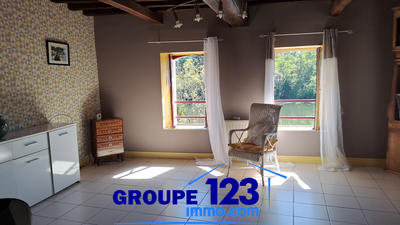 Maison - 93 m² - 4 pièces