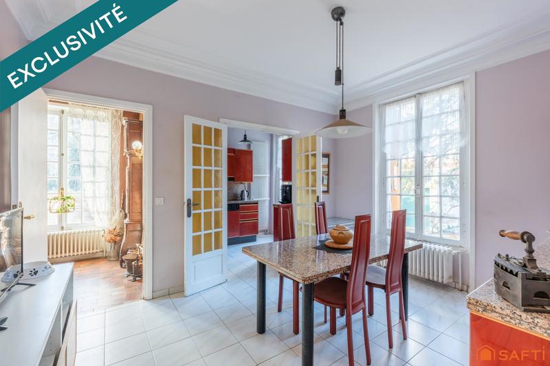 Villa - 269 m² - 12 pièces