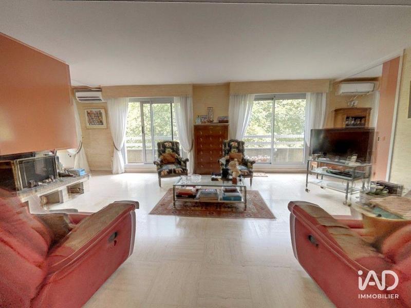 Appartement - 149 m² - 6 pièces