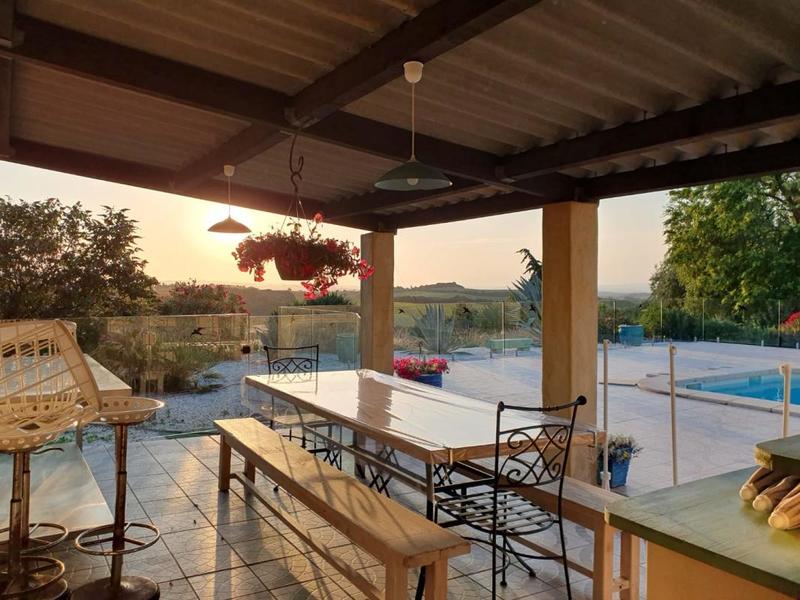 Maison - 575 m² - 30 pièces