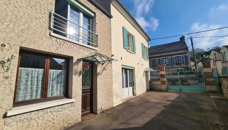 Maison - 306 m² - 11 pièces