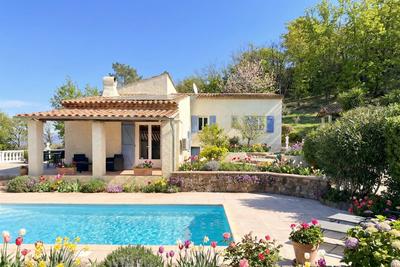 Maison - 168 m² - 7 pièces