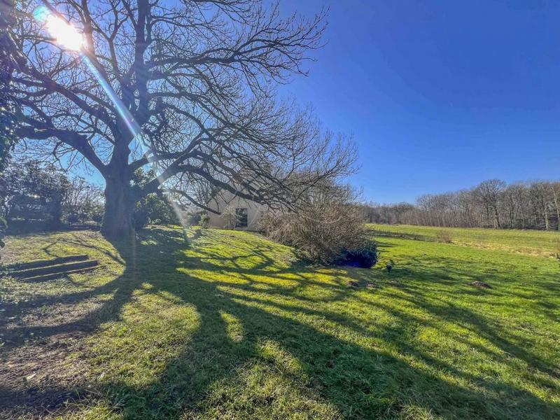 Demeure - 254 m² - 10 pièces