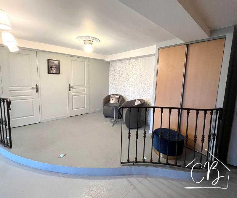 Maison - 167 m² - 6 pièces