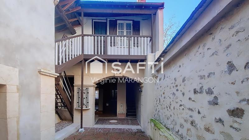 Maison - 181 m² - 12 pièces