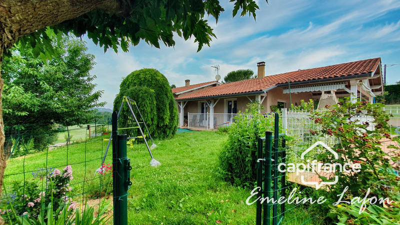 Maison - 196 m² - 8 pièces