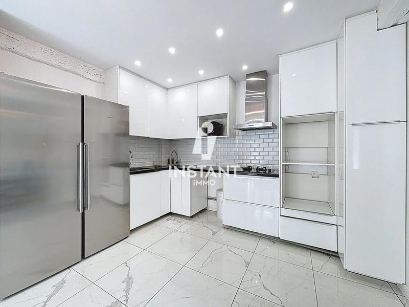 Appartement - 96 m² - 5 pièces