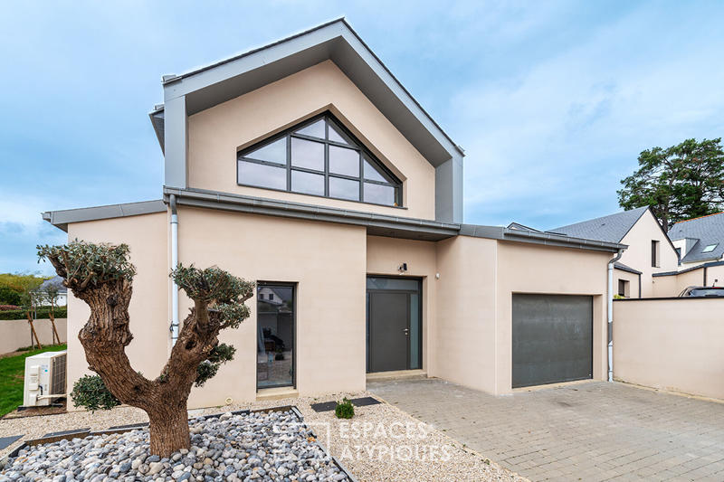 Maison - 213 m² - 8 pièces