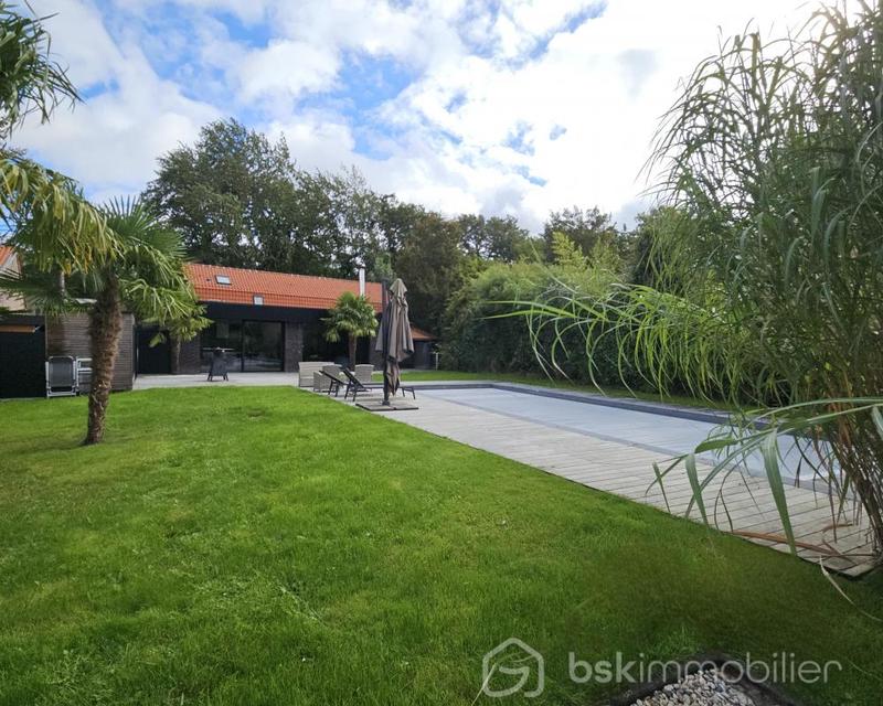 Maison - 180 m² - 6 pièces