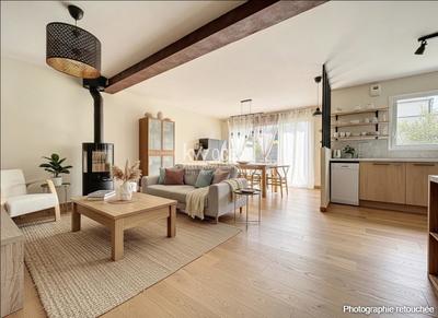 Maison - 95 m² - 5 pièces