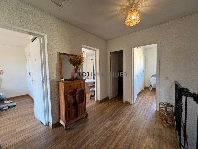 Maison traditionnelle - 120 m² - 5 pièces