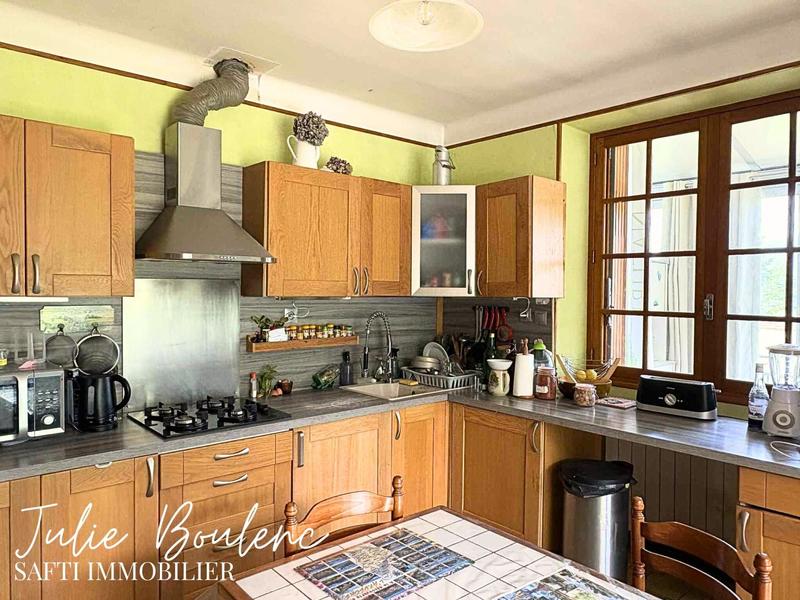 Maison - 176 m² - 6 pièces