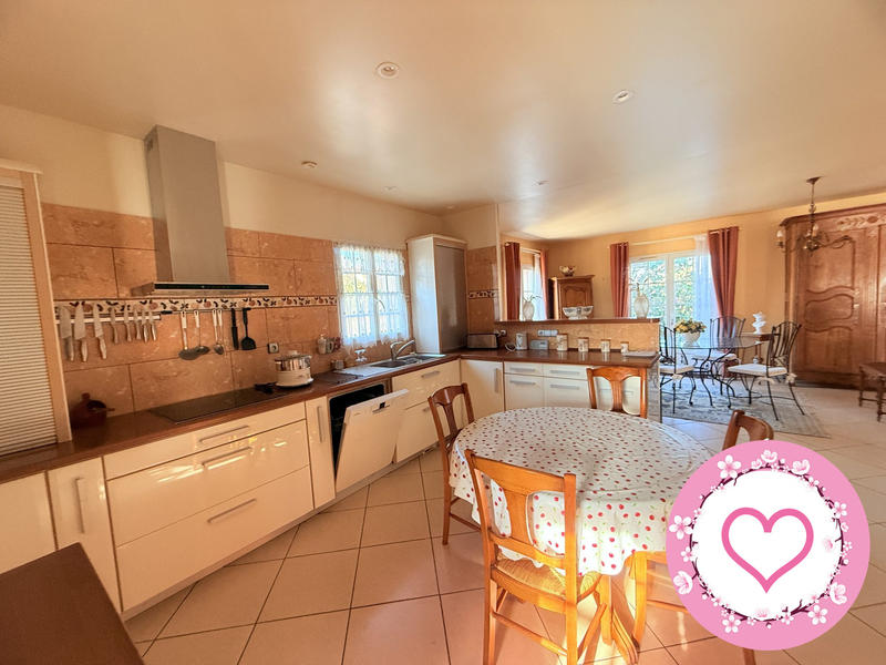 Maison - 165 m² - 6 pièces