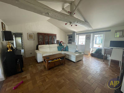 Maison - 156 m² - 7 pièces