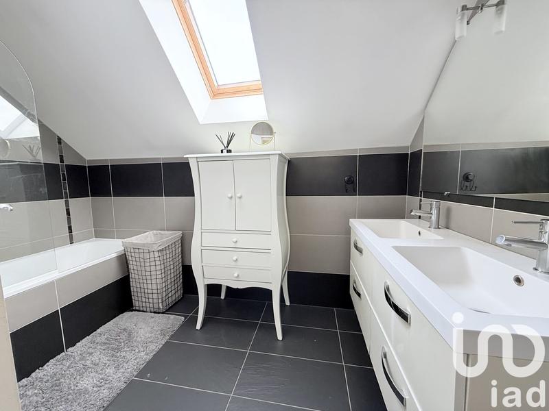 Maison - 125 m² - 6 pièces