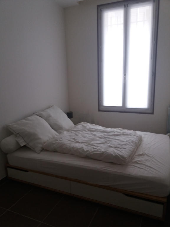 Studio - 25 m² - 1 pièce