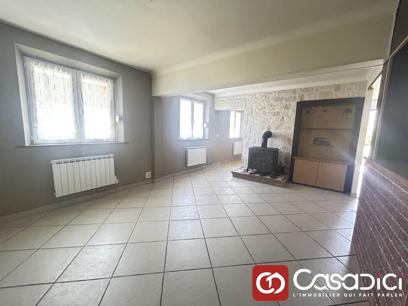 Maison - 92 m² - 5 pièces