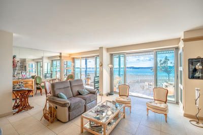 Appartement - 95 m² - 3 pièces