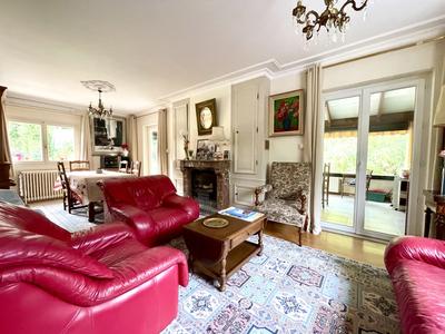 Maison - 142 m² - 7 pièces