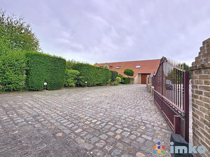 Maison ancienne - 278 m² - 5 pièces