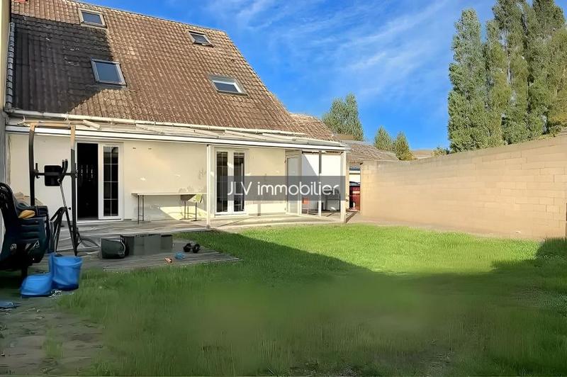 Maison - 140 m² - 6 pièces