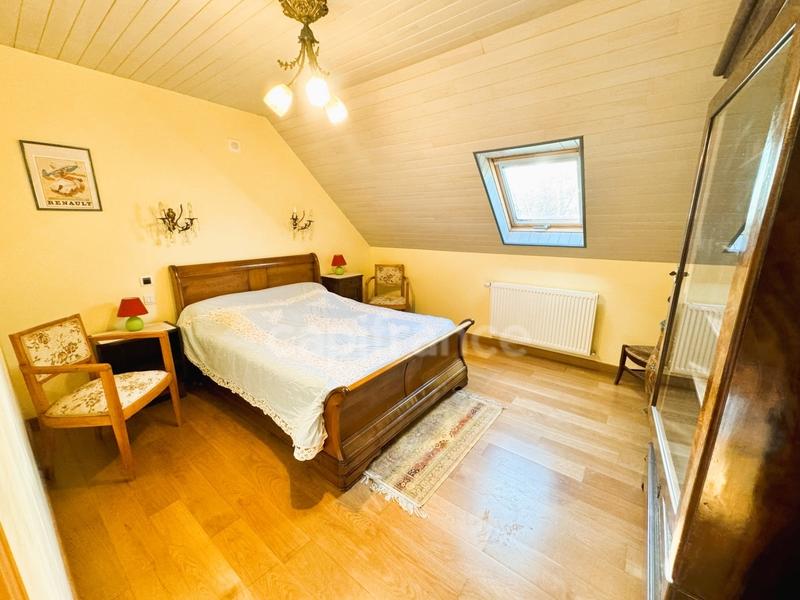 Propriété - 209 m² - 7 pièces