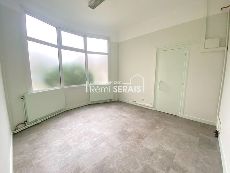 Local commercial - 143 m²