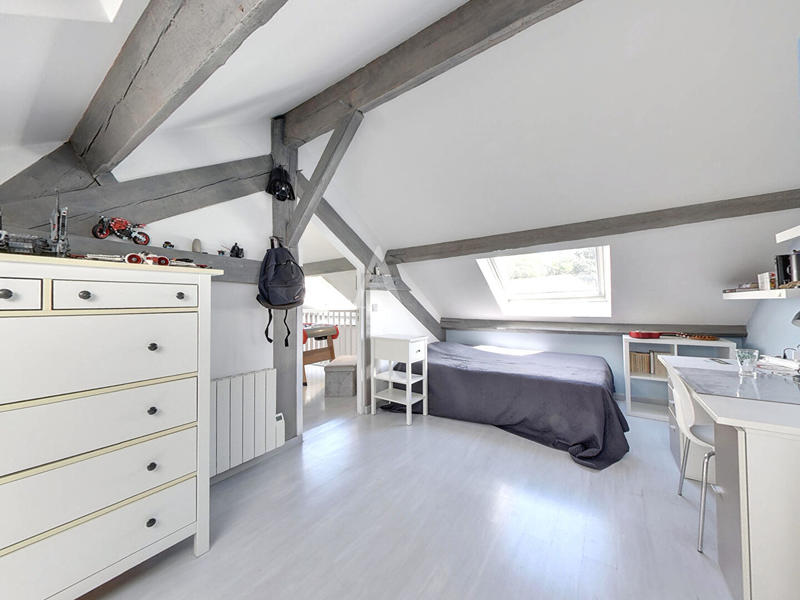 Maison - 183 m² - 8 pièces