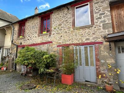 Maison - 101 m² - 5 pièces