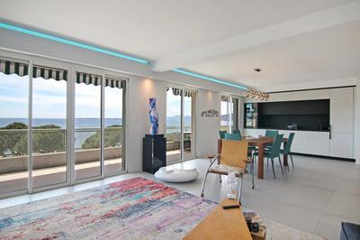 Appartement - 148 m² - 5 pièces