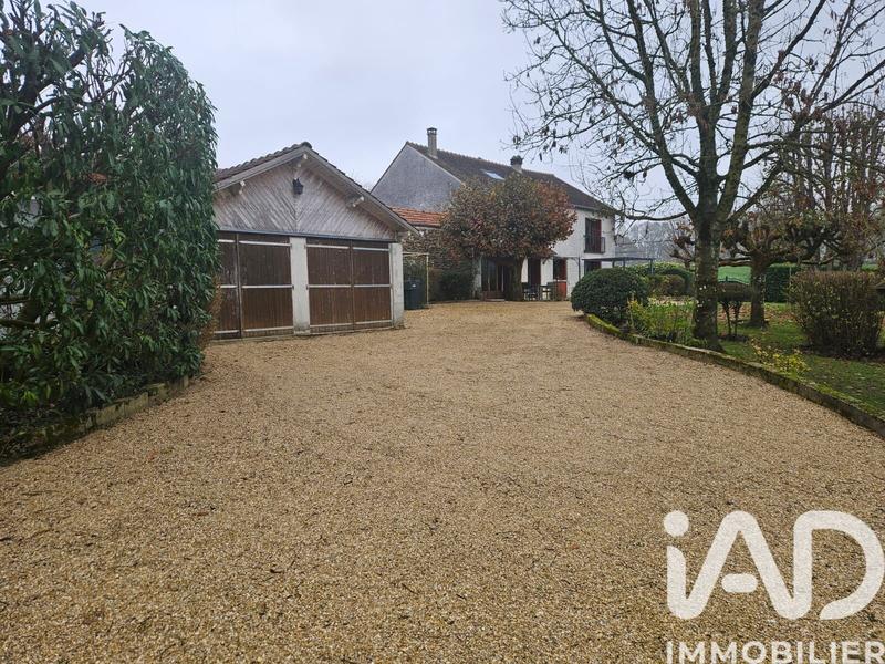 Maison - 195 m² - 7 pièces