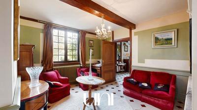 Maison - 220 m² - 8 pièces