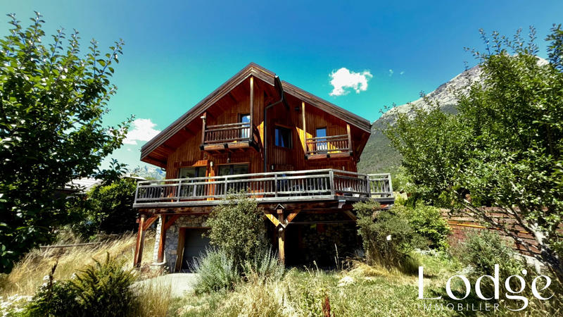 Maison - 170 m² - 6 pièces