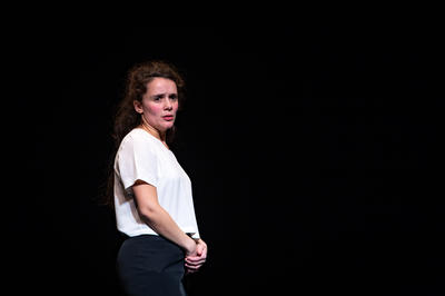 Spectacle « de la mort qui tue » Adèle Zouane