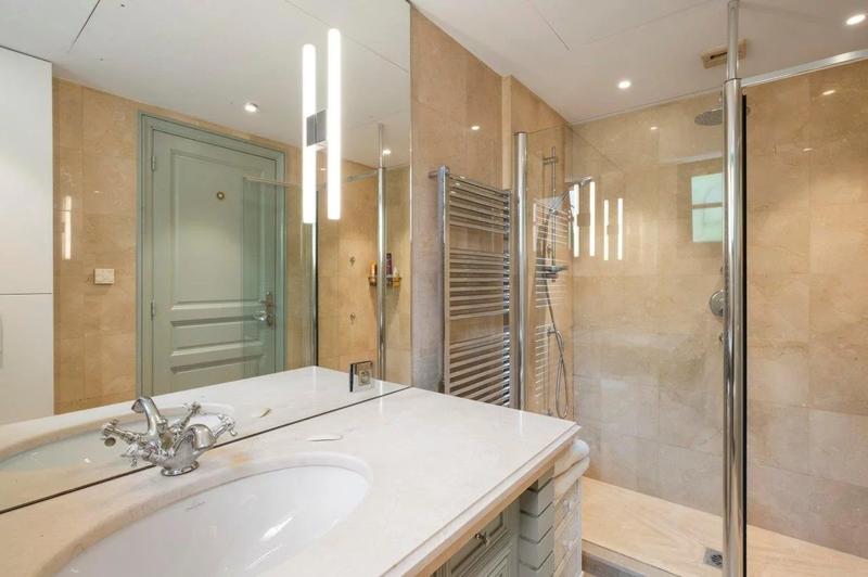 Appartement - 146 m² - 4 pièces