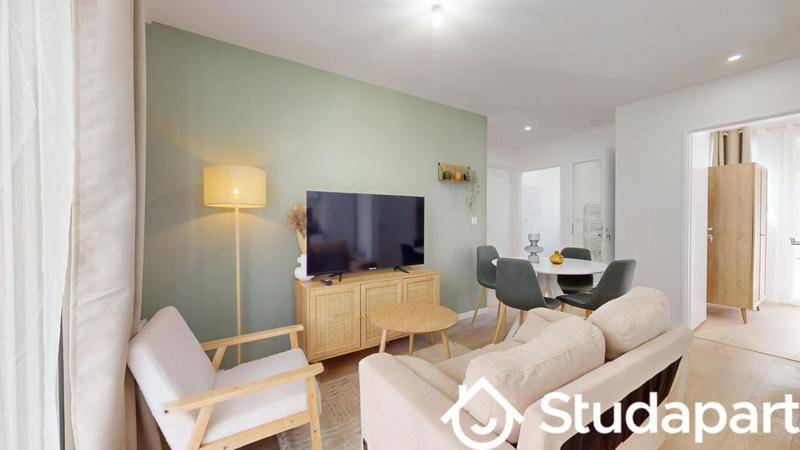 Chambre - 12 m² - 1 pièce